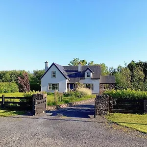 Conveniently Located House To Enjoy Of Kerry Tralee